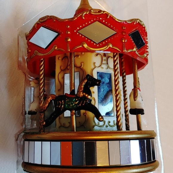NOMA Ornamotion Carousel Horses Box Motor Ornament - Picture 7 of 9